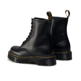 DR.MARTENS