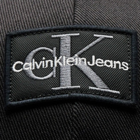 CALVIN KLEIN