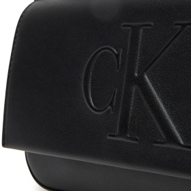 CALVIN KLEIN
